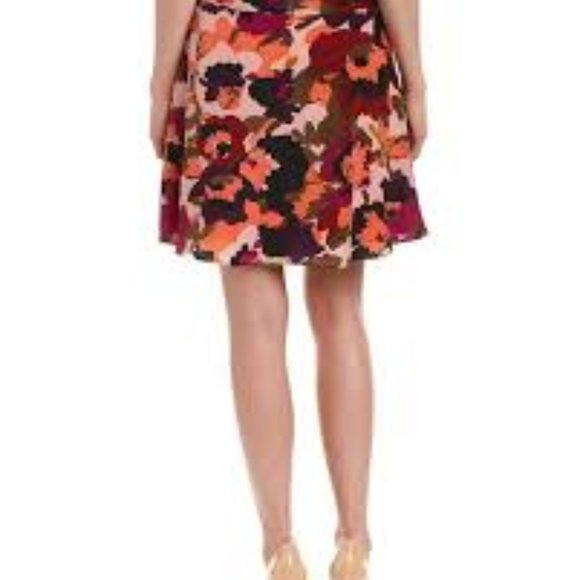 (NWT) Trina Turk | Diamond Silk Pleated Mini Skirt - Picture 2 of 7